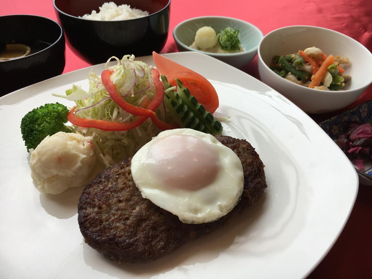 Vilka \u00E4r de b\u00E4sta hotellen i n\u00E4rheten av Hikone Castle? Exteriör bild