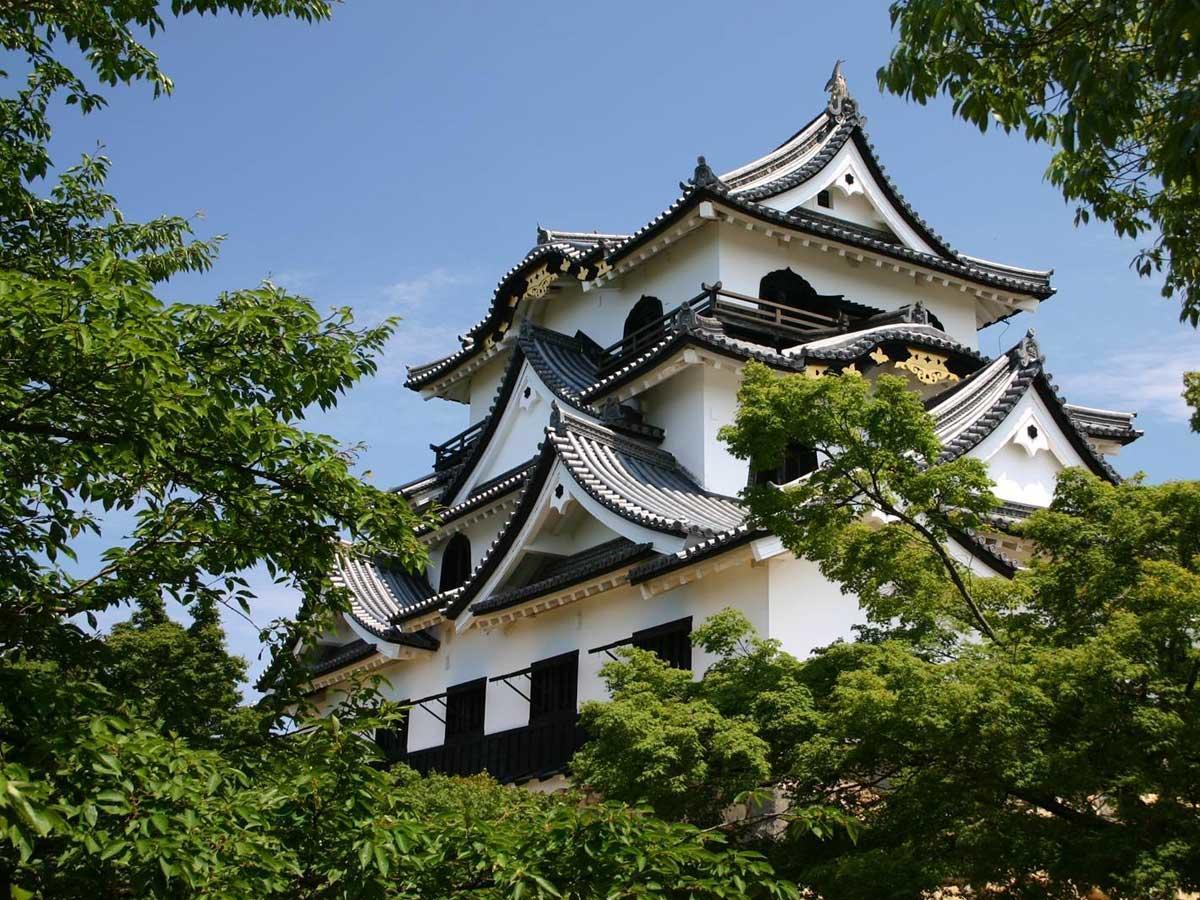 Vilka \u00E4r de b\u00E4sta hotellen i n\u00E4rheten av Hikone Castle? Exteriör bild